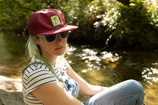 MountainStrong Wide Mesh Hat-Cardinal